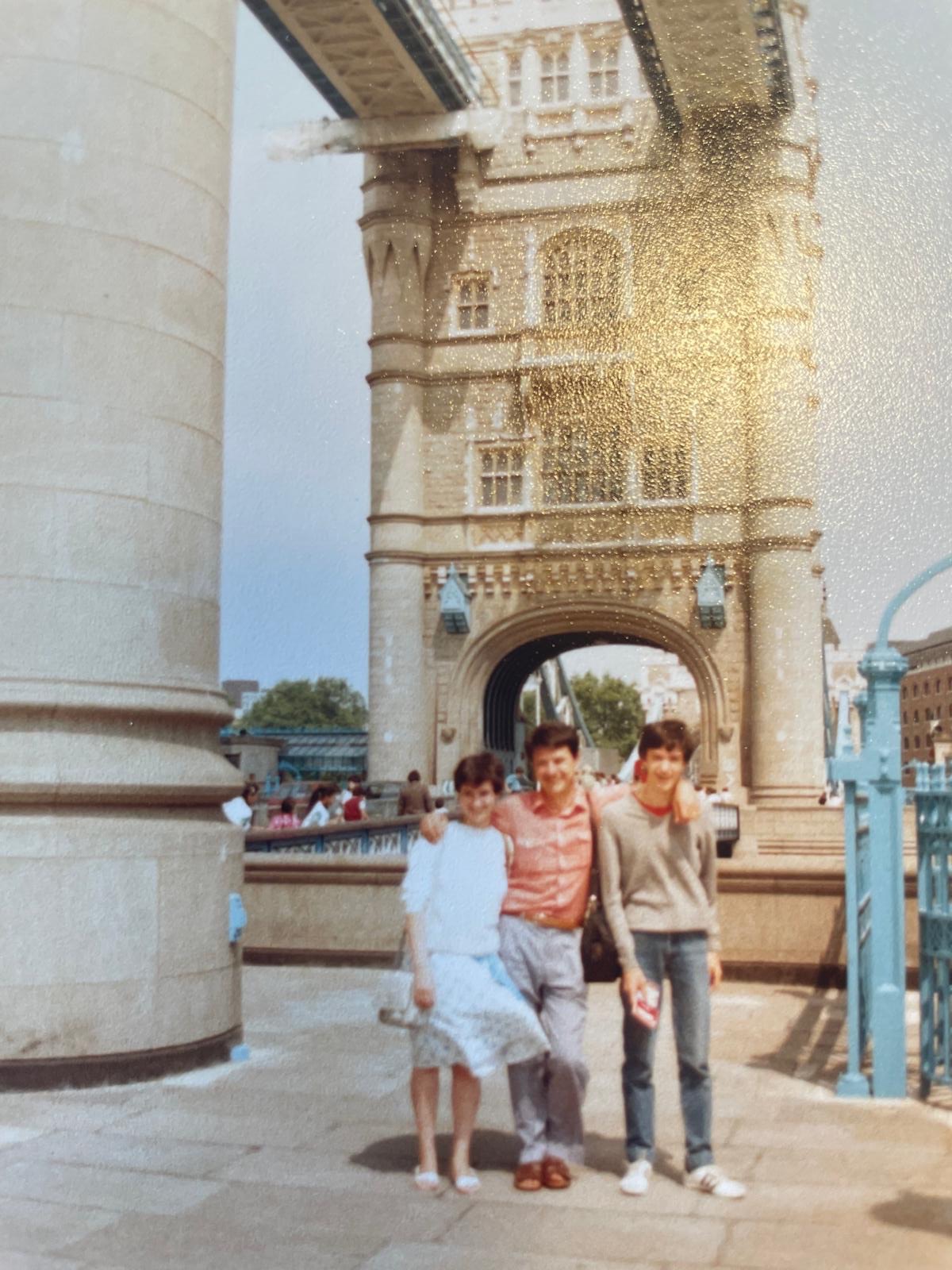 Con i genitori al Tower Bridge